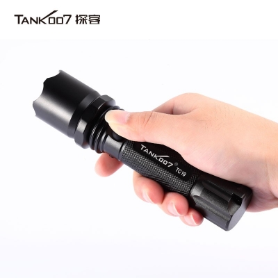 TANK007探客TC19標(biāo)準(zhǔn)巡邏安防手電正品超亮遠(yuǎn)射直充手電筒