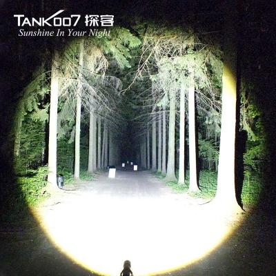 TANK007強光手電筒戶外伸縮調焦手電LED直充遠射電筒KZ03